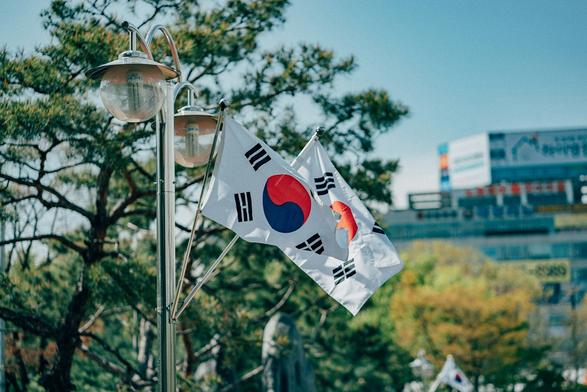 South Korea's flag (Daniel Bernard/Unsplash)