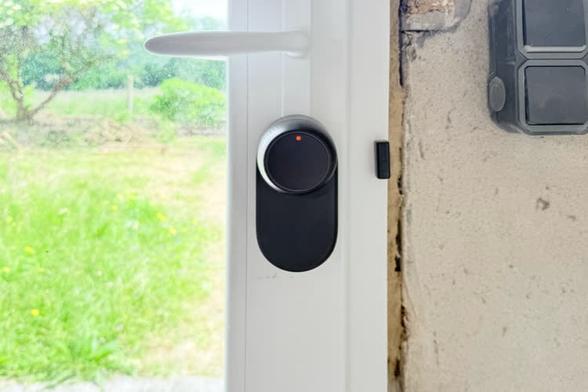 Test de la serrure SwitchBot Ultra, la première serrure Matter avec reconnaissance faciale en option