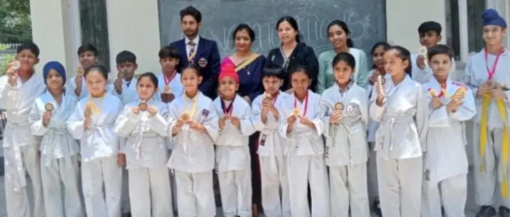  Maharaja Jassa Singh Ramgarhia Public School's winners of the Chandigarh State Karate Championship 25–26.