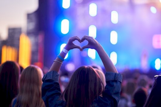 how-to-protect-yourself-from-concert-and-festival-ticket-scams-–-source:wwwmcafee.com
