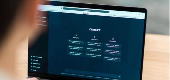 DeepSeek: A Rising Competitor to the ChatGPT App in the AI Landscape