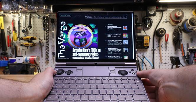 gpd-win-max-2-sean-hollister-331A1151