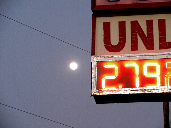 Trying to get the bright full moon [and never having read the book on my camera] I set up a shot next to the gas price sign at Nassau Market.
$2.79/gal in San Antonio.
This shows a blank white circle for the moon, but that's better than I usually do.