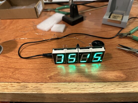 DIY LED clock kit clearly not working correctly
