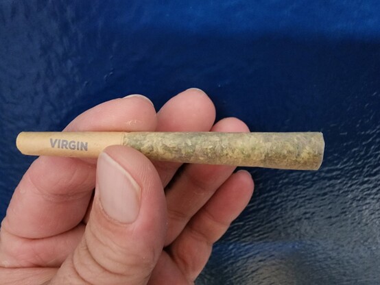 A hand packed cone using a JOB unbleached virgin paper. 