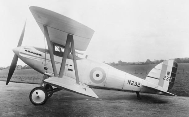 Designed as a shipborne fighter, the Parnall Pipet first flew in the summer of 1928. During testing of the first prototype N232, severe tail flutter was encountered, resulting in the tailplane spar fracturing. Despite receiving a broken neck, the pilot survived and flew again but the aircraft was a write-off.

A second prototype N233 was built, modified with tailplane struts and a rudder horn balance. Ailerons were added to the upper wings. linked to those on the lower wing with an external rod. During testing on 24 February 1929, flutter was so strong that it caused the fin and rudder to break from the fuselage. Fortunately the pilot escaped using a parachute. No further development of the Pipet was undertaken.