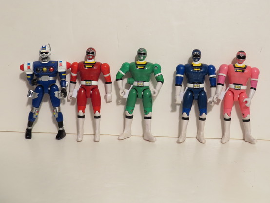 Got the lot of Power Rangers Turbo Figures I was waiting for the other day. 
Not a bad lot for $20 
So now I think my Turbo Rangers are complete. 

Got in 2 Power Rangers Lightning Collection In Space figures today and should get the rest of the Power Ranger items that were picked up recently in Monday.