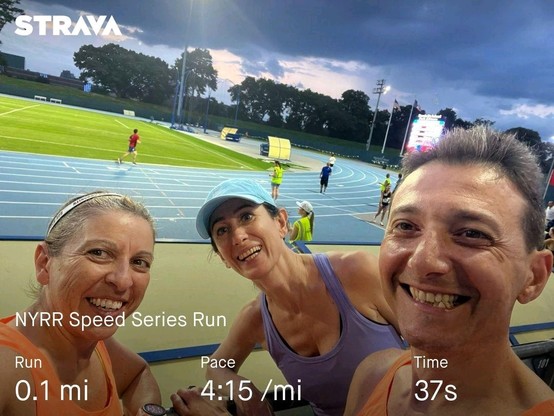 Group selfies: 3 people in the stand of the track before the action