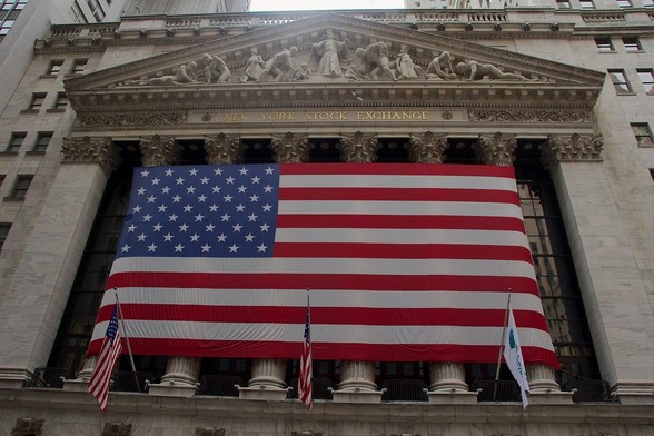  New York Stock Exchange Wall Street, foto: Mike Peel, 2012, rechtenvrije foto via Wikimedia Commons