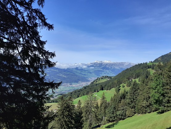 Liechtenstein, Blick auf die Schweiz