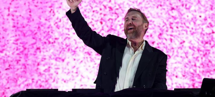 David Guetta, durante una sesión en 2025 / Kevin Mazur