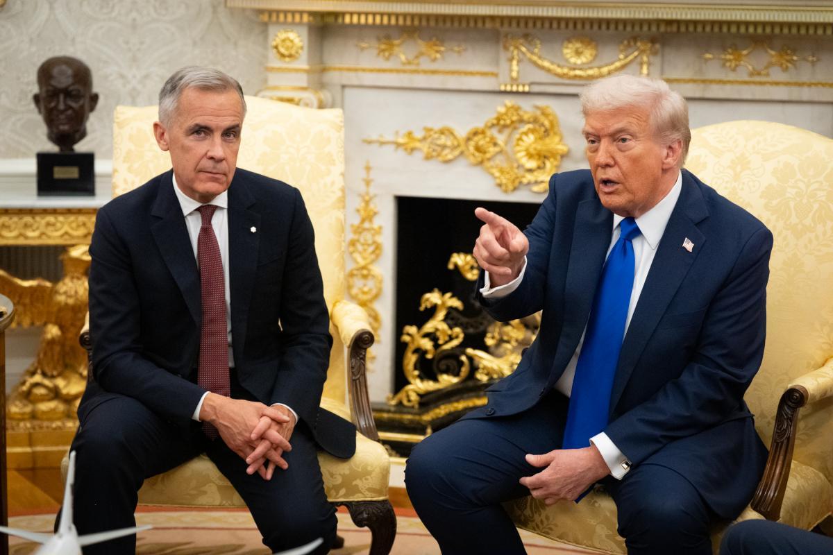 El primer ministro canadiense, Mark Carney, y su homólogo estadounidense, Donald Trump; en una visita en la Casa Blanca. (Sarah L. Voisin/The Washington Post via Getty Images)