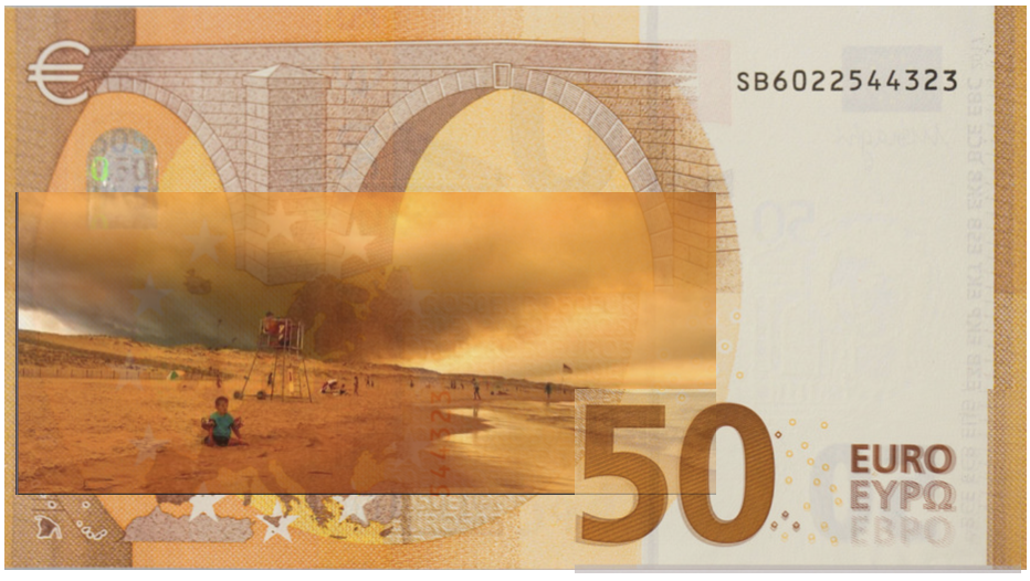 schlecht gefotoshopter () Euroschein mit dem apakolytischen Waldbrand/Menschen am Strand bei Bordeaux Foto als Motiv.

KI-frei erstellt