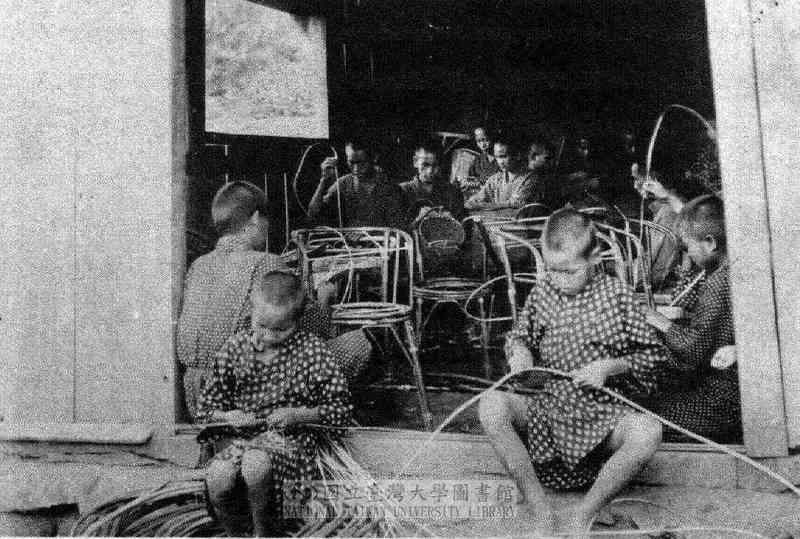 Posted media