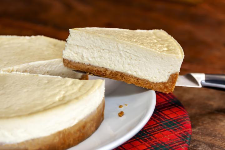 Una tarta de queso recién horneada. (GETTY images)