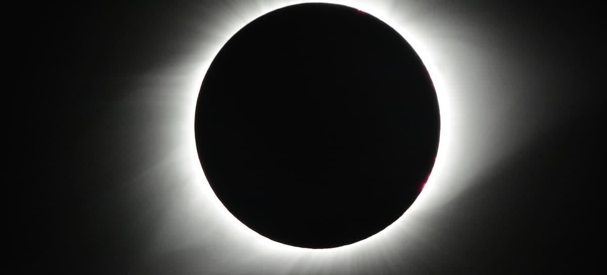 Eclipse solar total. / Brian Killian