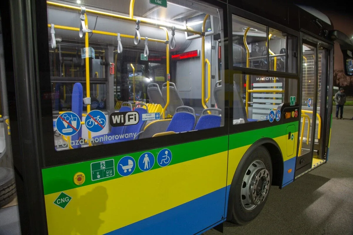 Uwaga, dwa autobusy pojadą inną trasą. Zmiany już w środę