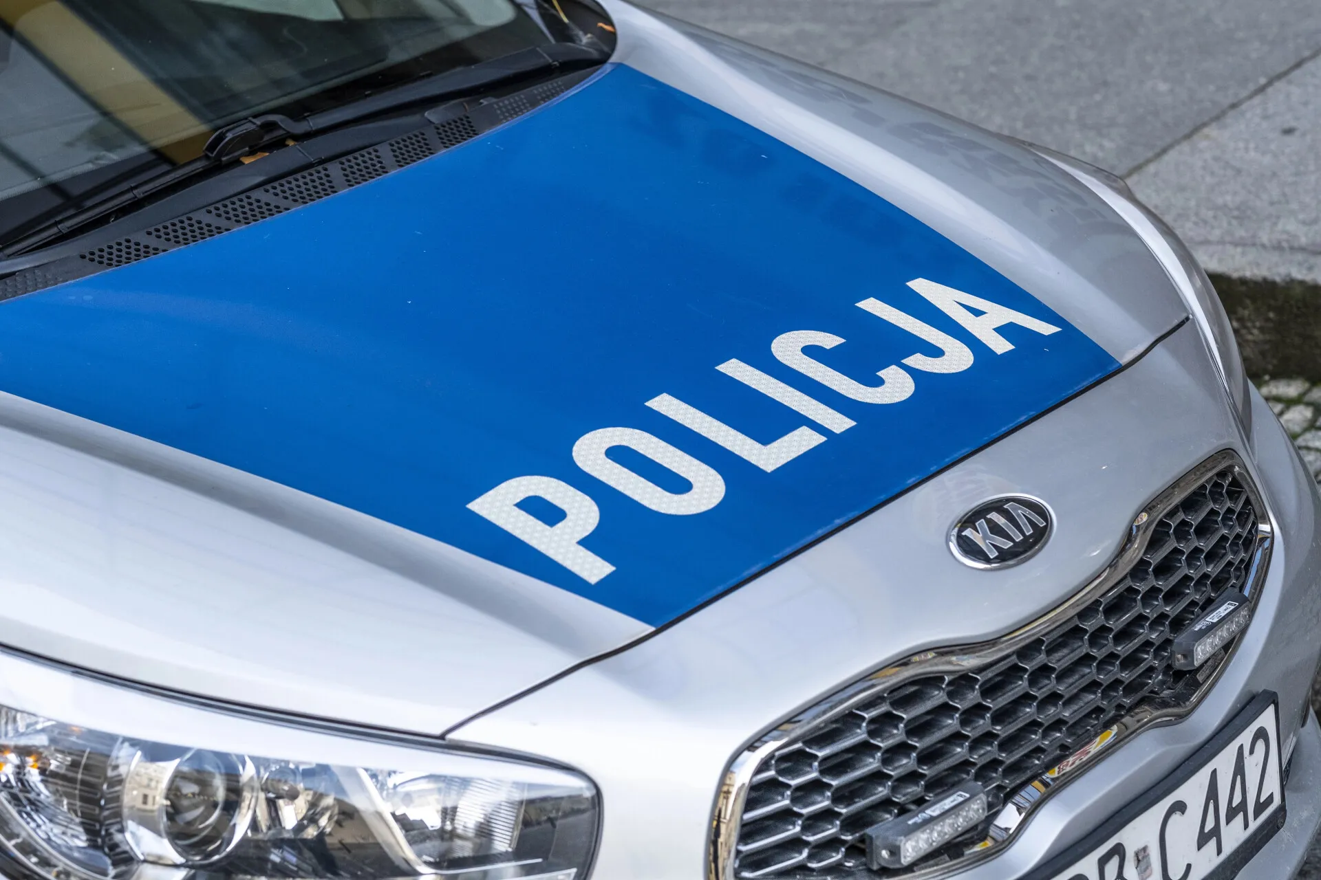 Pędził przez miasto jak szalony. Kierowca BMW gwałtownie pożałował swojej jazdy