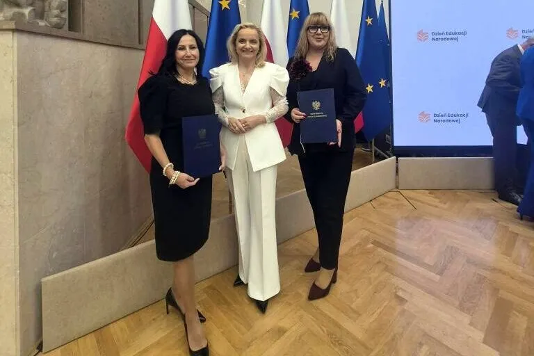 Barbara Bączek z nagrodą Minister Edukacji. Prestiżowe wyróżnienie dla dyrektor poradni w Myszyńcu