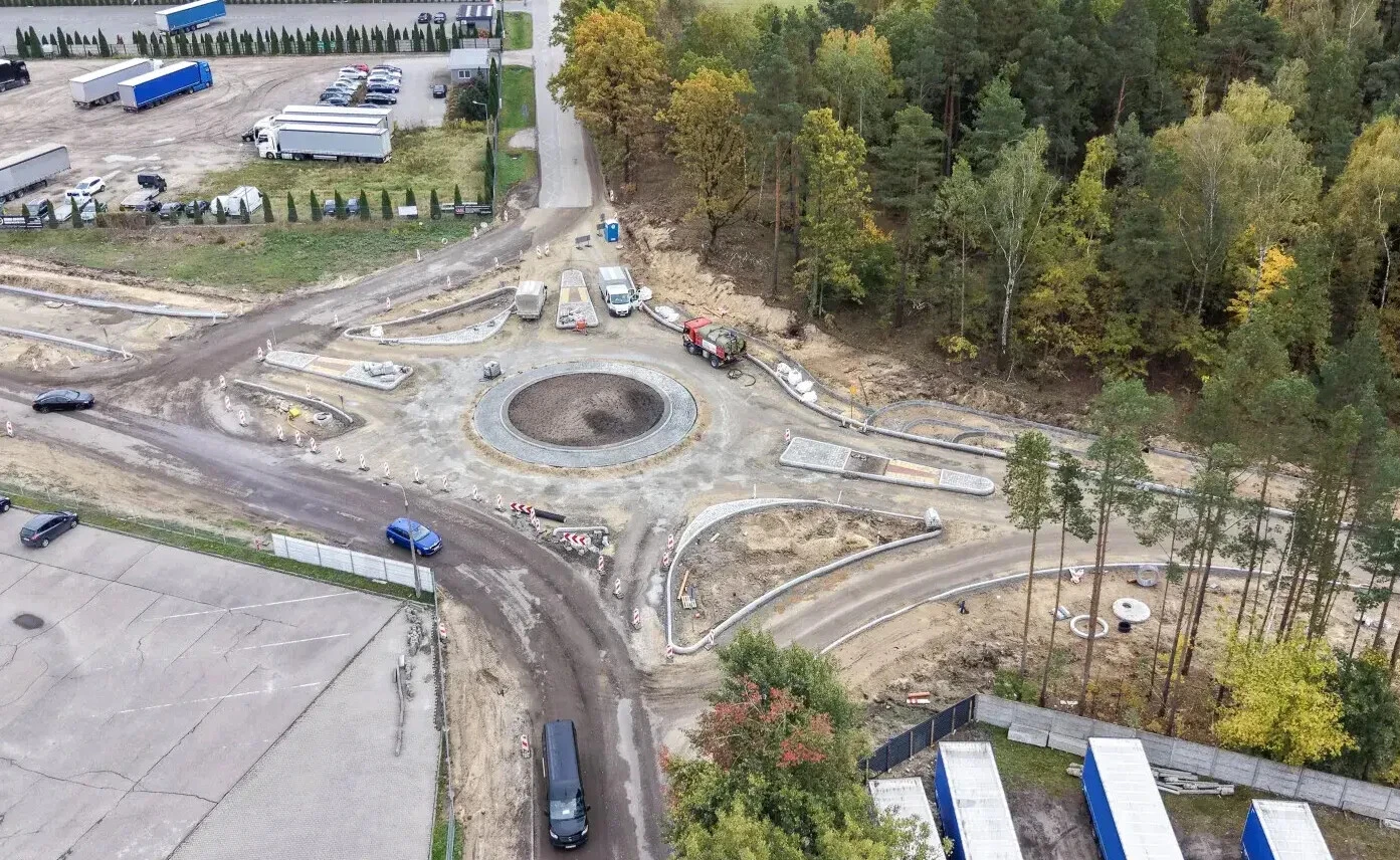 Budowa ulicy Przemysłowej widziana z drona. Prace robią wrażenie (zdjęcia, wideo)
