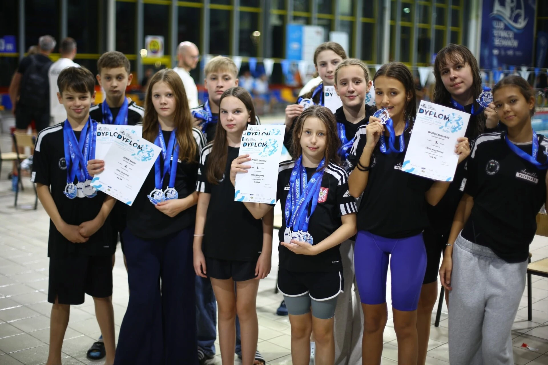 Medalowa fala Piątki w Ciechanowie. Ostrołęcki klub zachwycił na pływalni