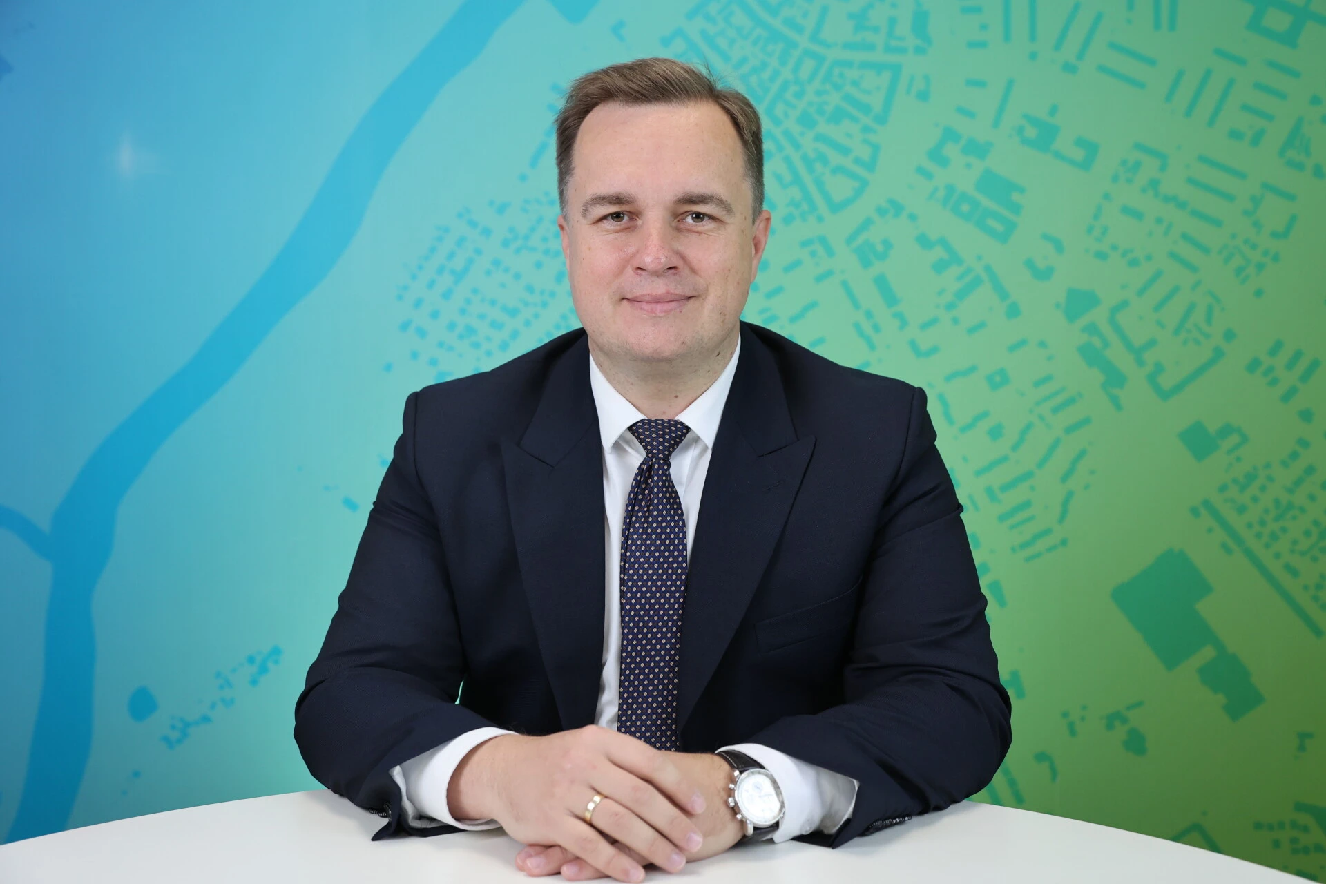 Obowiązkowe szkolenia z samoobrony dla nauczycieli, monitoring i pozorowane ataki... Ostrołęckie szkoły po ataku nożownika (wideo)