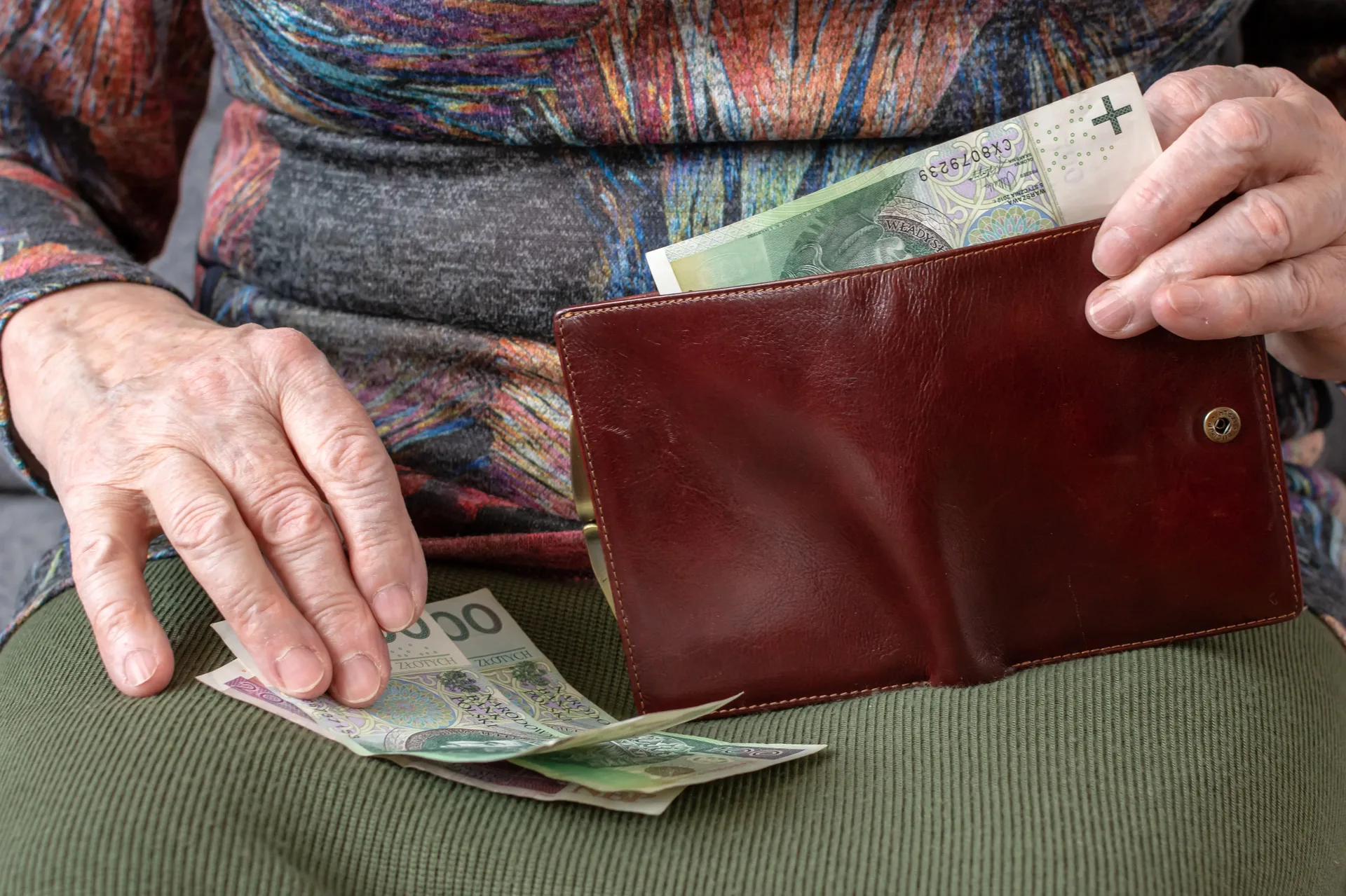 ZUS wcześniej wypłaci emerytury i renty