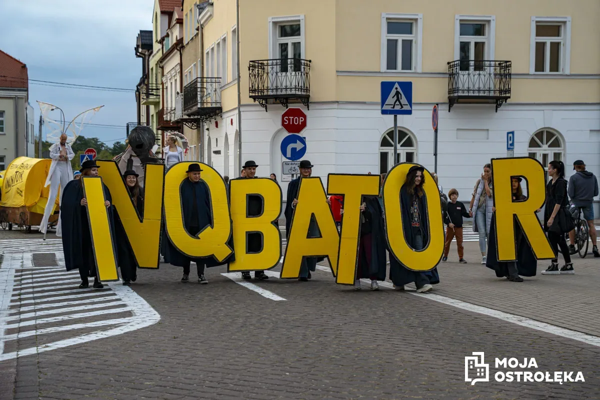 Teatr wyjdzie na ulice Ostrołęki. To już 17. Festiwal Teatralny InQbator