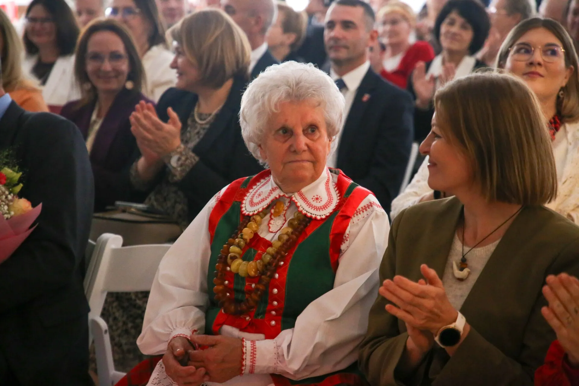 Wyjątkowy jubileusz Czesławy Kaczyńskiej. 70 lat pracy dla kurpiowskiej kultury (zdjęcia, wideo)