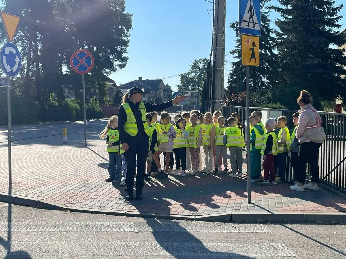 Radiowóz, odblaski i praktyczne ćwiczenia. Tak wyglądała lekcja bezpieczeństwa