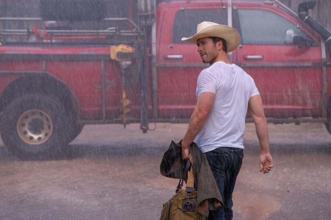 how-filmmakers-transformed-glen-powell’s-truck-for-tornadoes