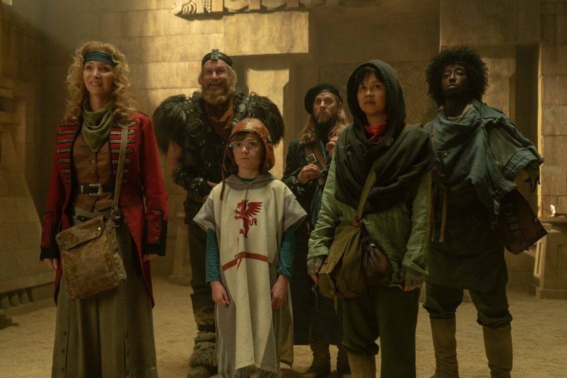 lisa-kudrow-stars-in-taika-waititi’s-whimsical-‘time-bandits’-reboot