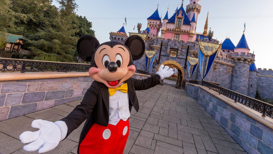 disneyland-workers-secure-contract,-strike-averted-at-park-and-hotels