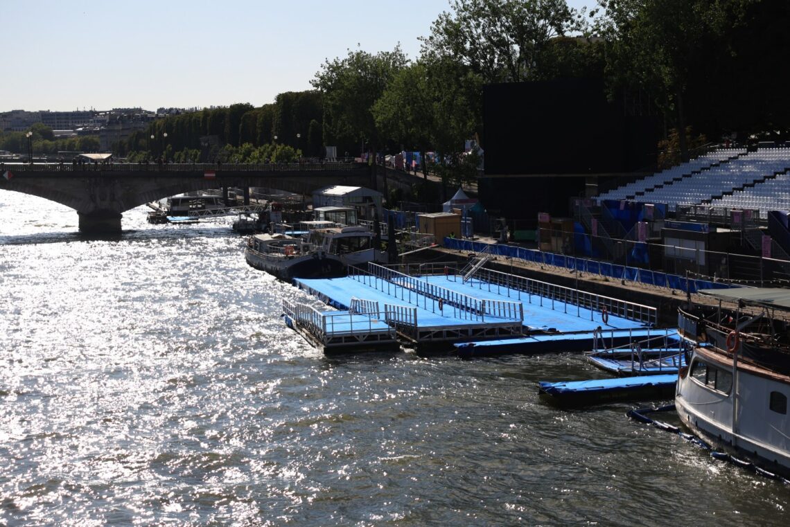 paris-olympics-delays-men’s-triathlon-over-seine-river-pollution