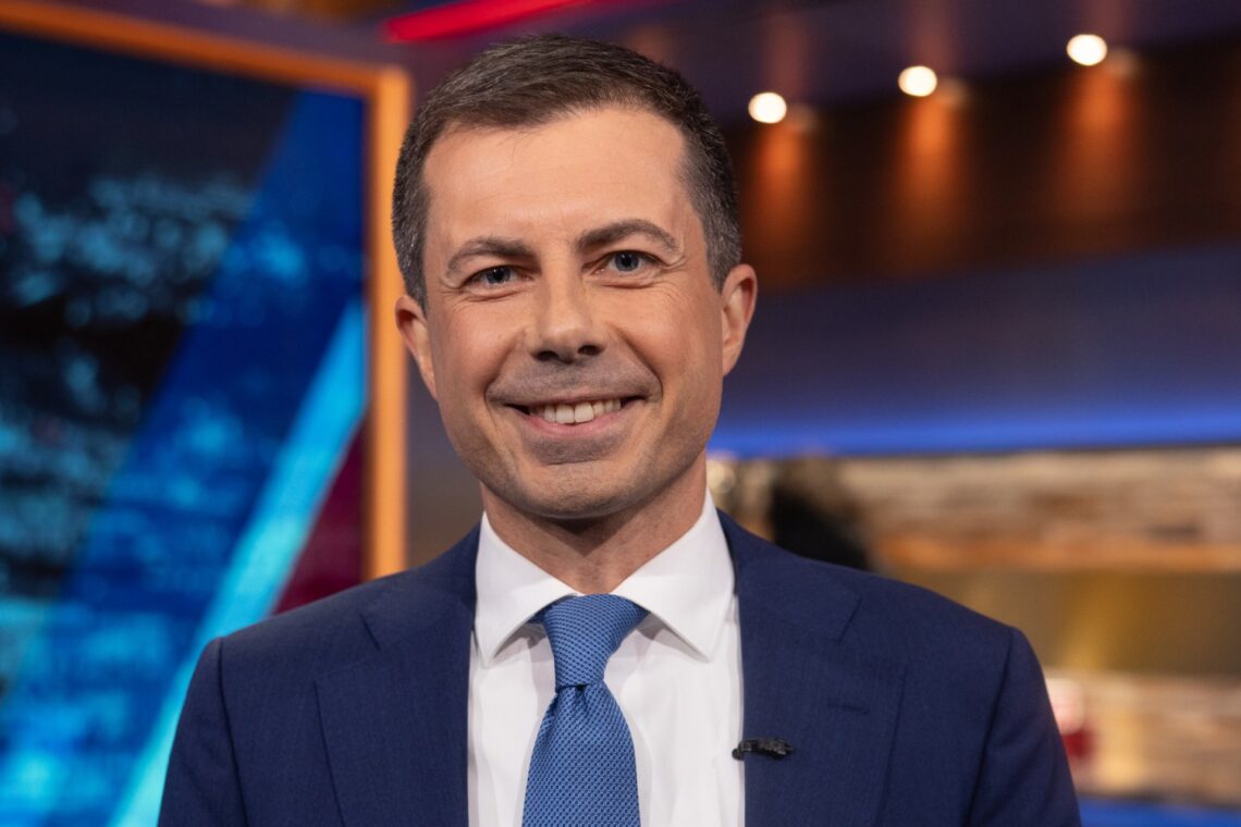 pete-buttigieg,-from-‘the-daily-show’-to-fox-news,-is-kamala-harris’-tv-ally