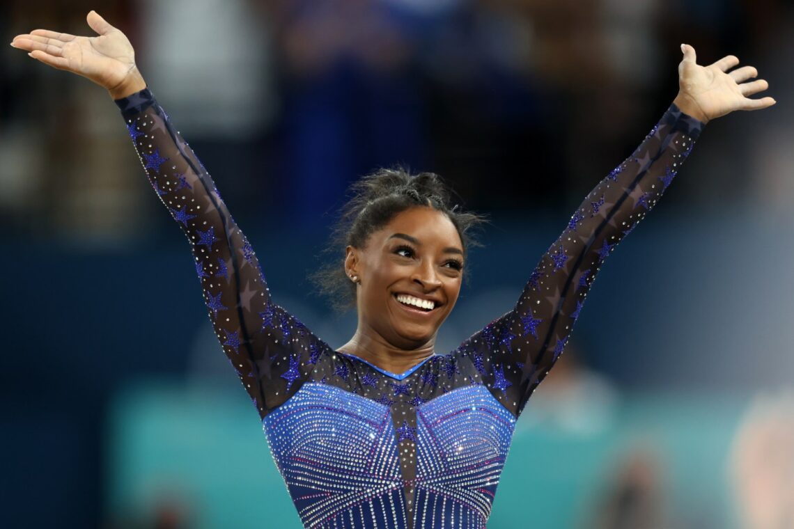 simone-biles-wins-olympic-gold-as-seth-rogen-and-kendall-jenner-cheer