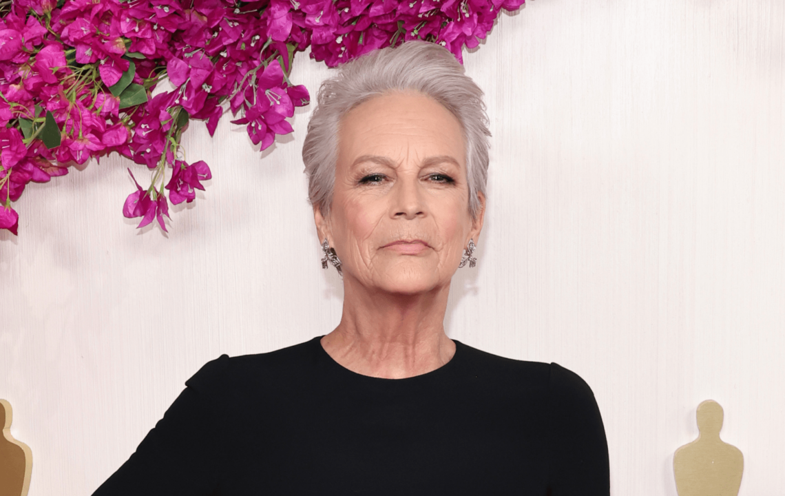 jamie-lee-curtis-encourages-crew-to-wear-name-tags-for-equality