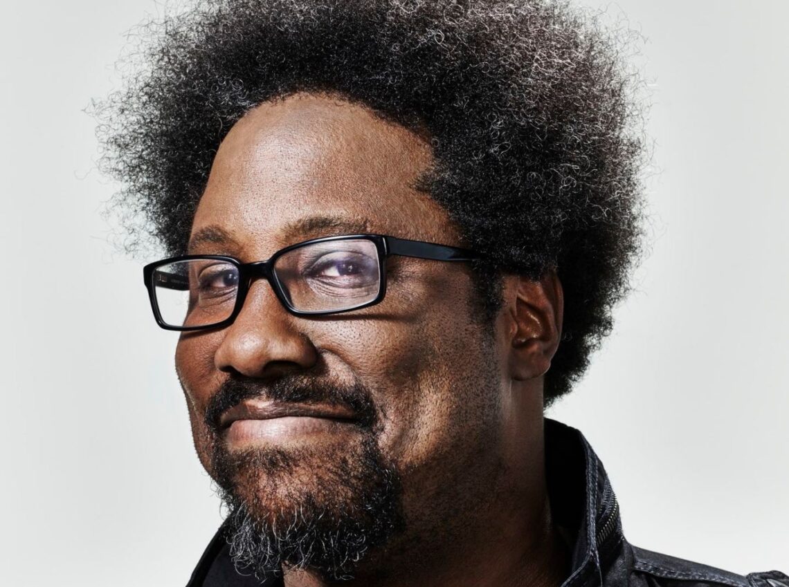 w.-kamau-bell-to-host-the-45th-annual-documentary-emmy-awards