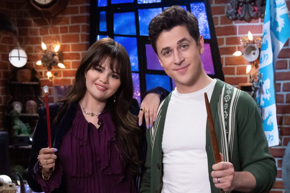 wizards-beyond-waverly-place’-premieres-in-october,-raven-symone-and-danielle-fishel-to-direct