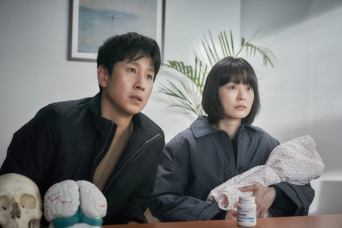 sleep’-review:-husbands-go-bump-in-the-night-in-korean-ghost-tale