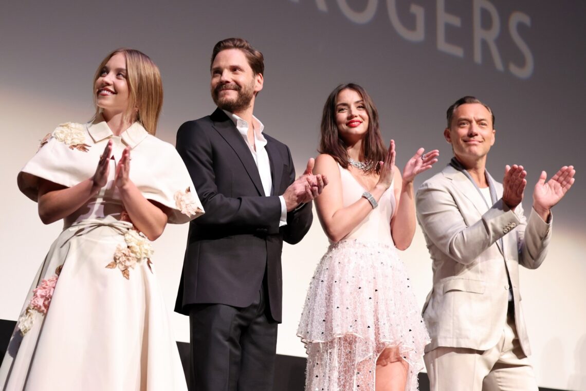 jude-law-jokes-about-his-bold-nude-scene-in-‘eden’-at-toronto-premiere