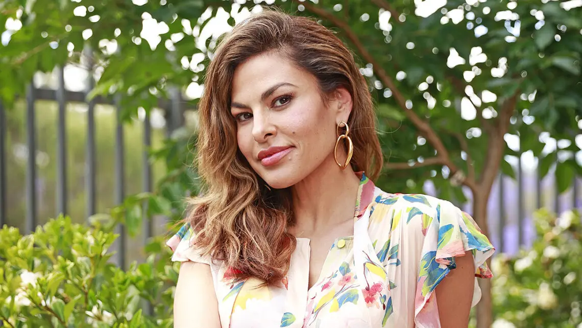 eva-mendes-open-to-acting-return,-but-only-with-ryan-gosling