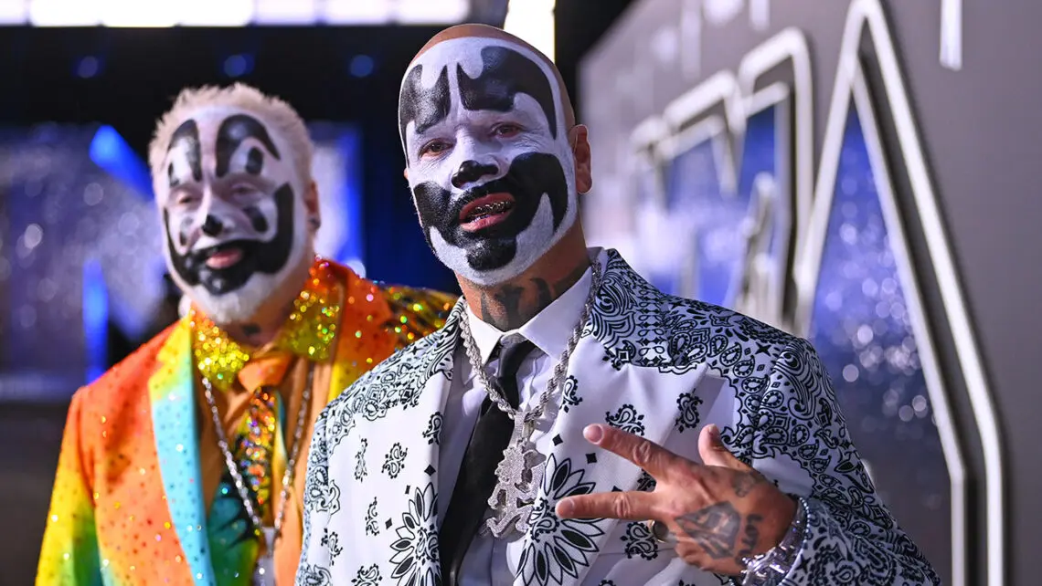 **violent-j-of-insane-clown-posse-backs-kamala-harris-on-‘the-daily-show’**