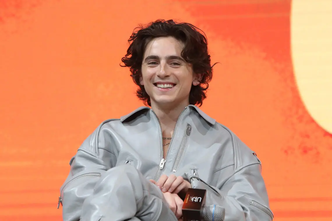 timothee-chalamet-surprises-lookalike-contest-as-nypd-detains-doppelganger