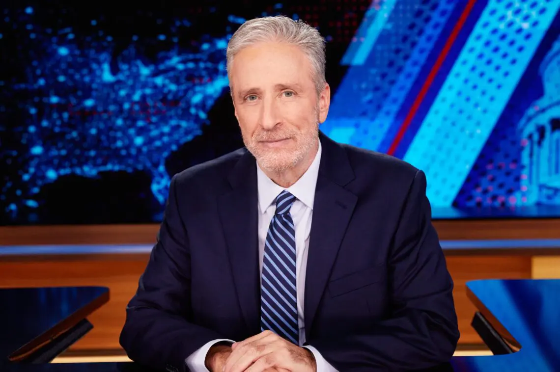 jon-stewart-extends-deal-to-host-‘daily-show’-mondays-until-2025