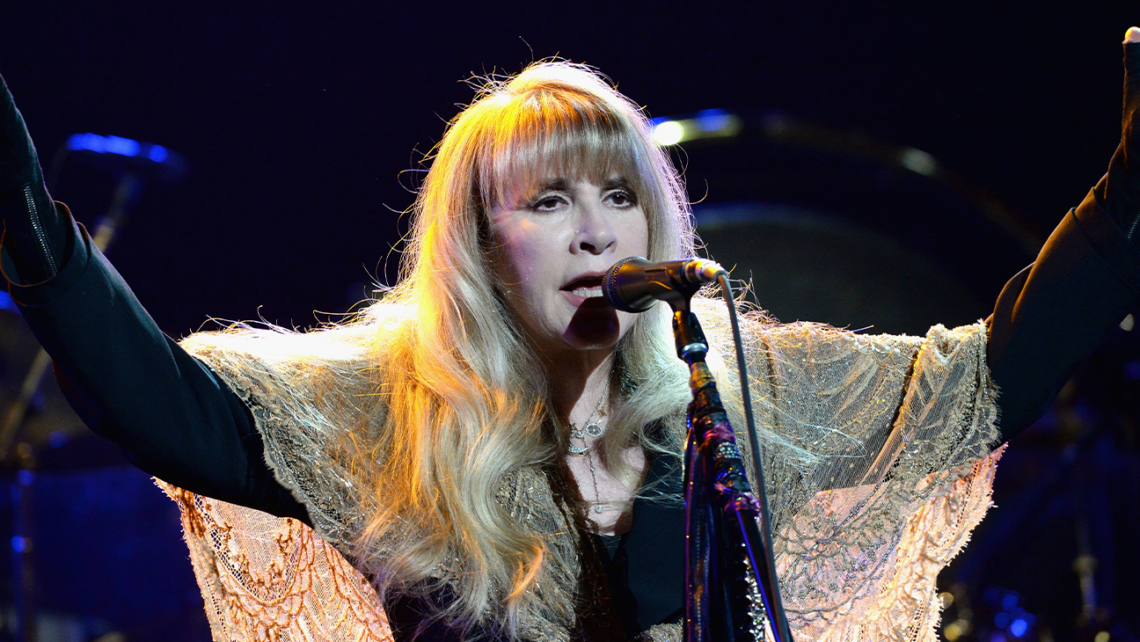 stevie-nicks-on-voting-at-70:-“i-regret-that-deeply