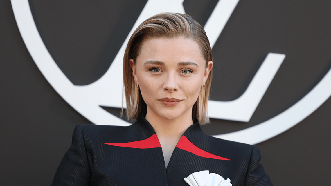 chloe-grace-moretz-opens-up-about-being-a-“gay-woman”-in-kamala-harris-endorsement