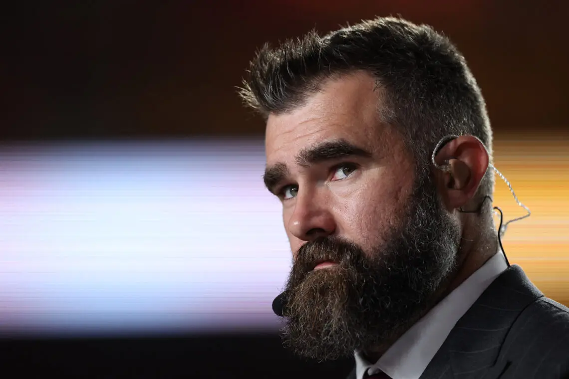 jason-kelce-regrets-smashing-fan’s-phone-and-using-offensive-slur