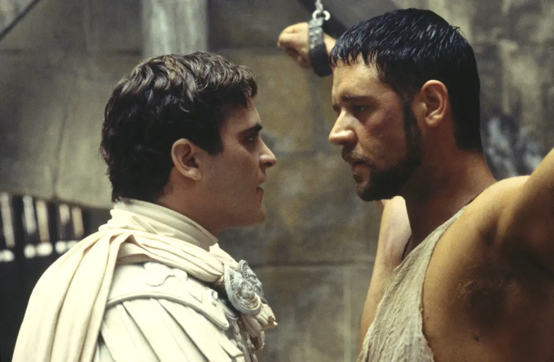 joaquin-phoenix-nearly-quit-‘gladiator’-until-russell-crowe-intervened