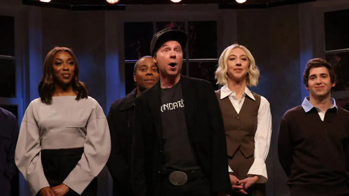 elon-musk-takes-aim-at-dana-carvey’s-snl-impression,-calls-show-outdated